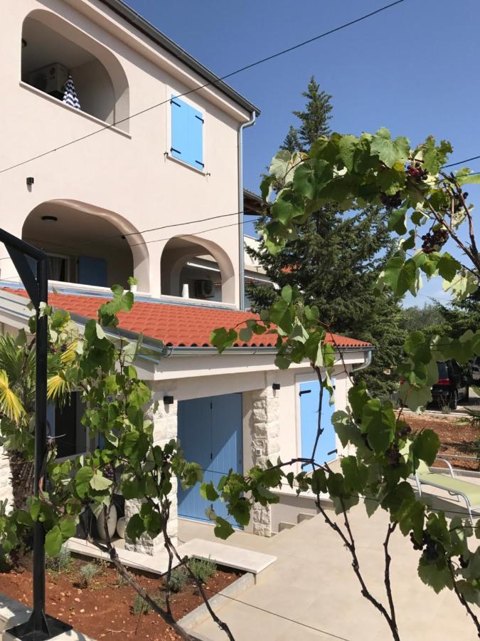 Apartment Tin Pinezici  Bagian luar foto