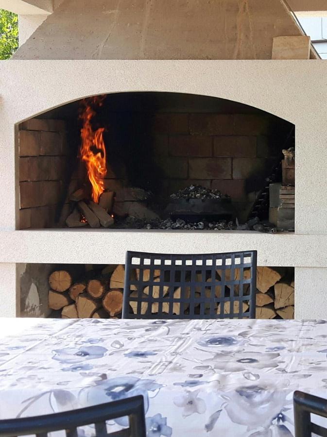 Apartment Tin Pinezici  Bagian luar foto