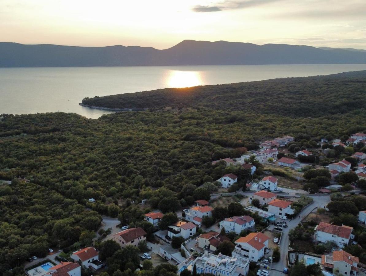 Apartment Tin Pinezici  Bagian luar foto